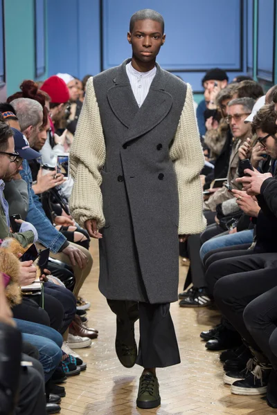 Look 23